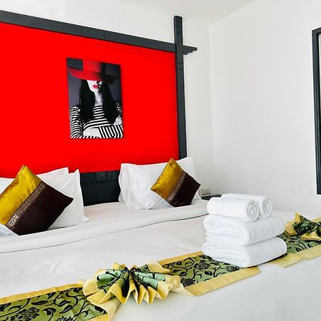 Hotel Baya Phuket Patong Kültér fotó
