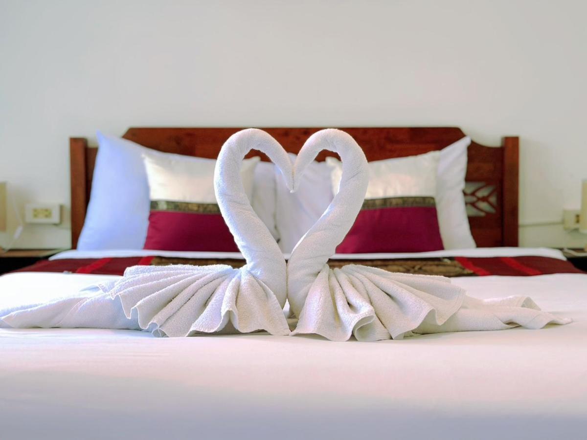 Hotel Baya Phuket Patong Kültér fotó
