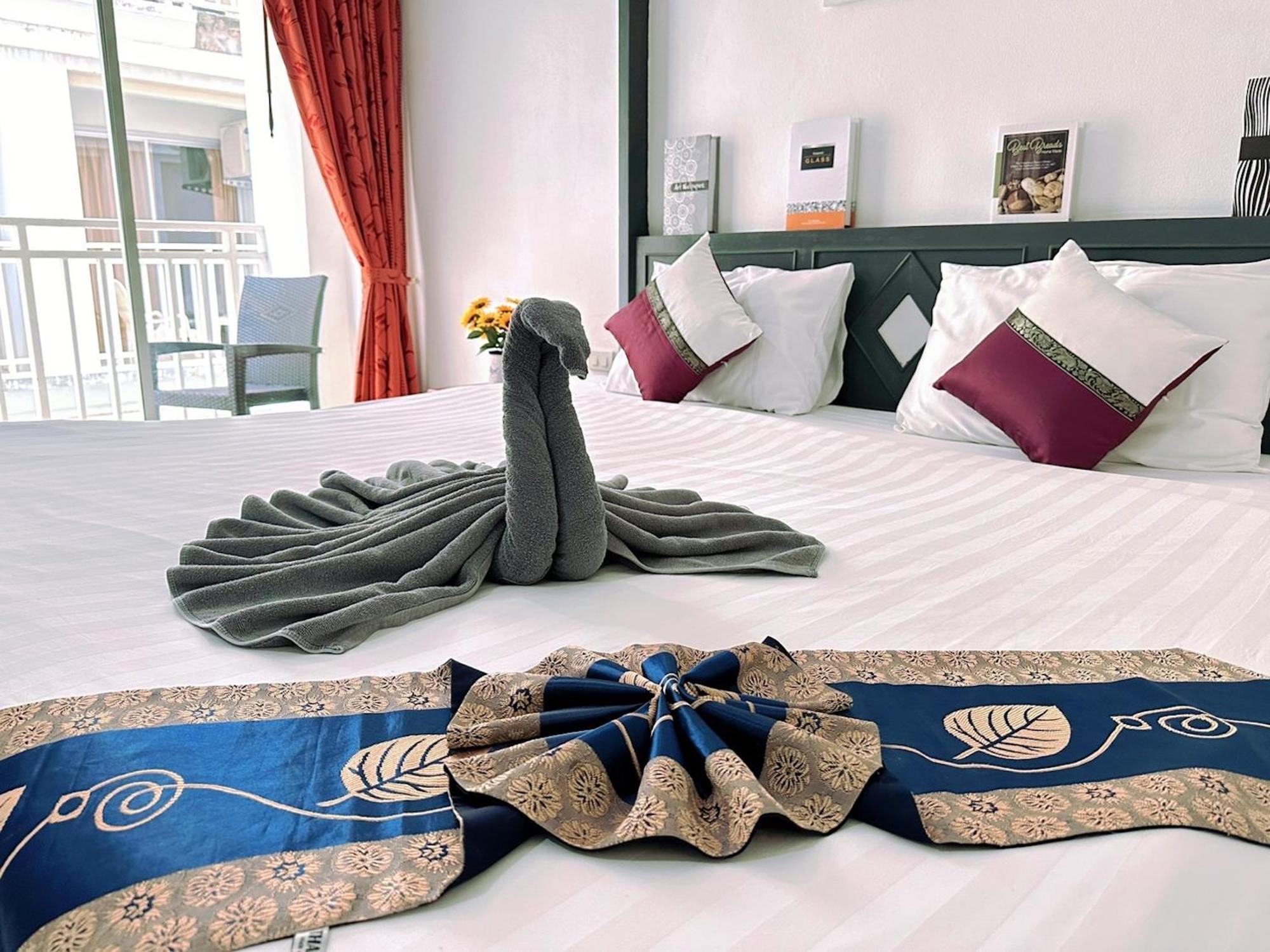 Hotel Baya Phuket Patong Szoba fotó