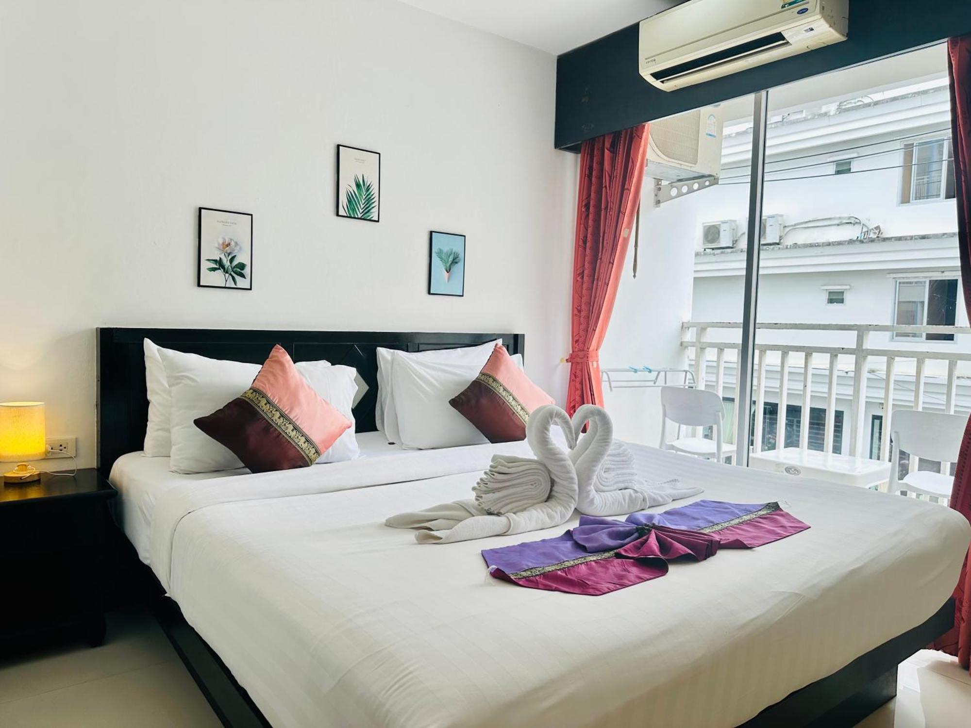 Hotel Baya Phuket Patong Kültér fotó