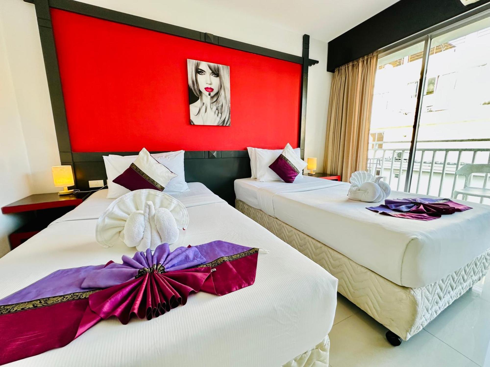 Hotel Baya Phuket Patong Kültér fotó
